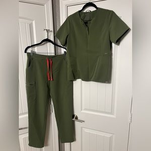 FIGS dark olive bristol slim henley sz medium top & small yola skinny scrub set